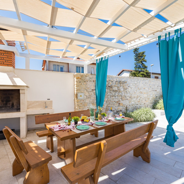 Villa Grotta Istriana Pula, Villa Grotta Istriana Pula, with pool, near centar and Arena Pula