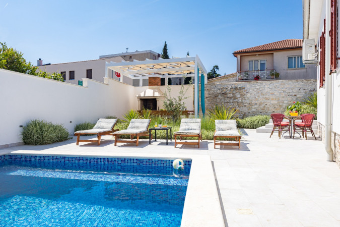 Exterior, Villa Grotta Istriana Pula, with pool, near centar and Arena Pula